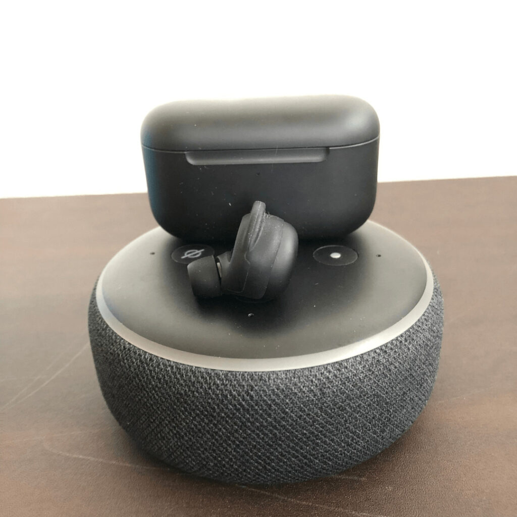 Echo BudsのAlexa機能を示す画像